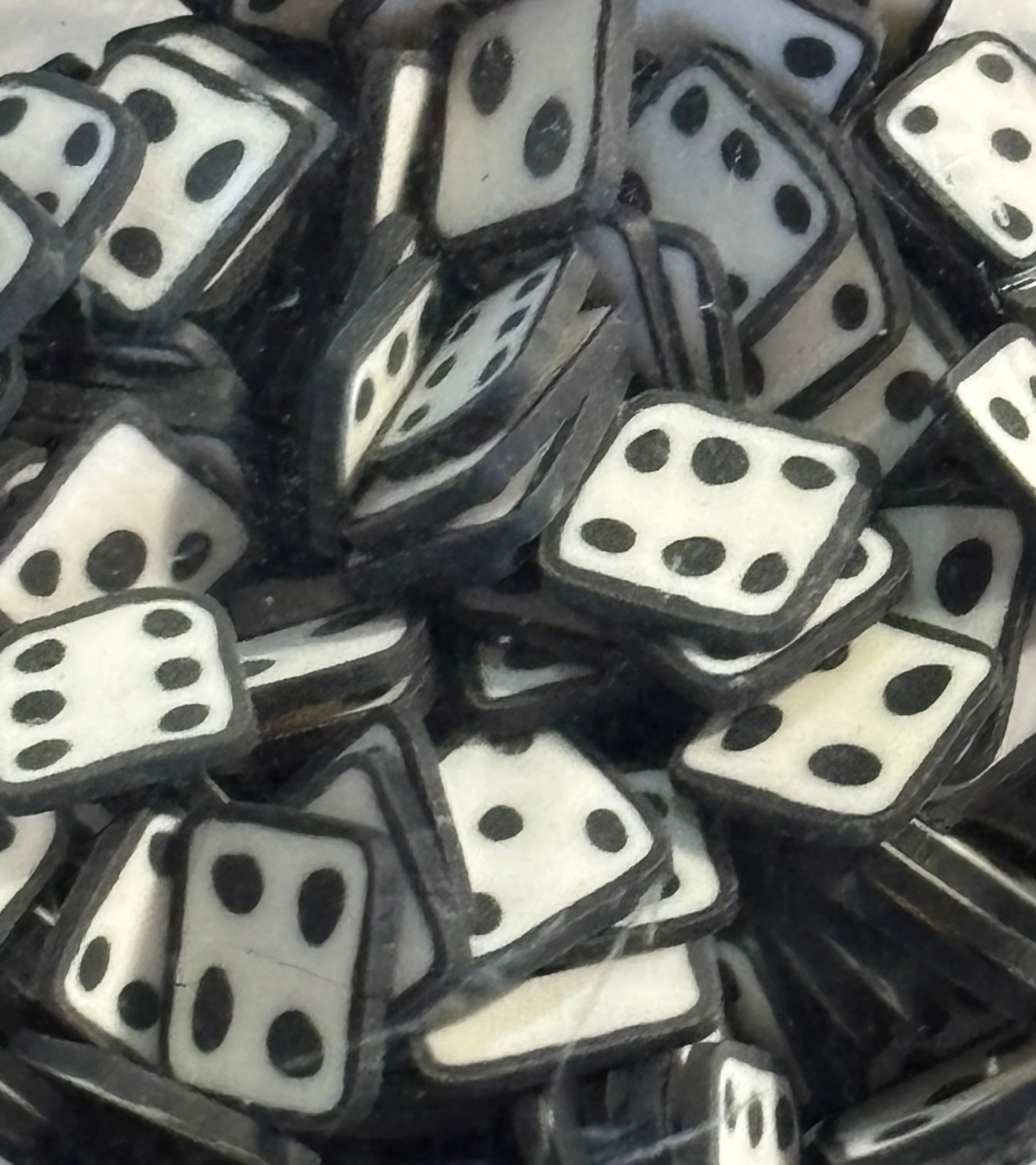 Dominos